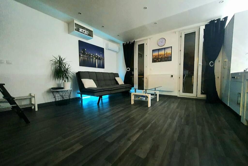 Superbe Studio De 30M2 Proche De Paris بُواسي المظهر الخارجي الصورة